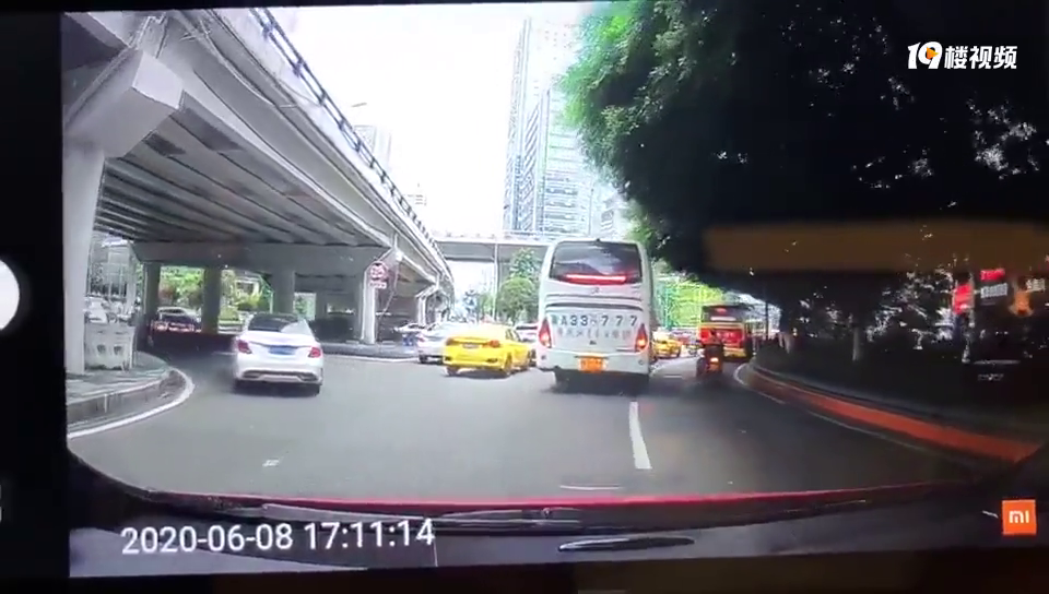 ���ۣ���ѱ�������ˣ�ͷҲ���ؾ������ۣ�