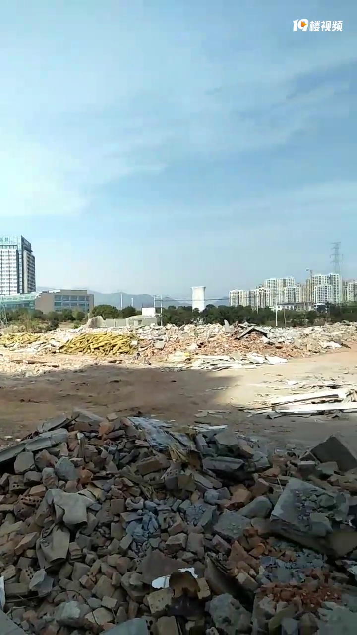 ·�������������飬����ͻ�һ����ǰ��δ������Ǩ