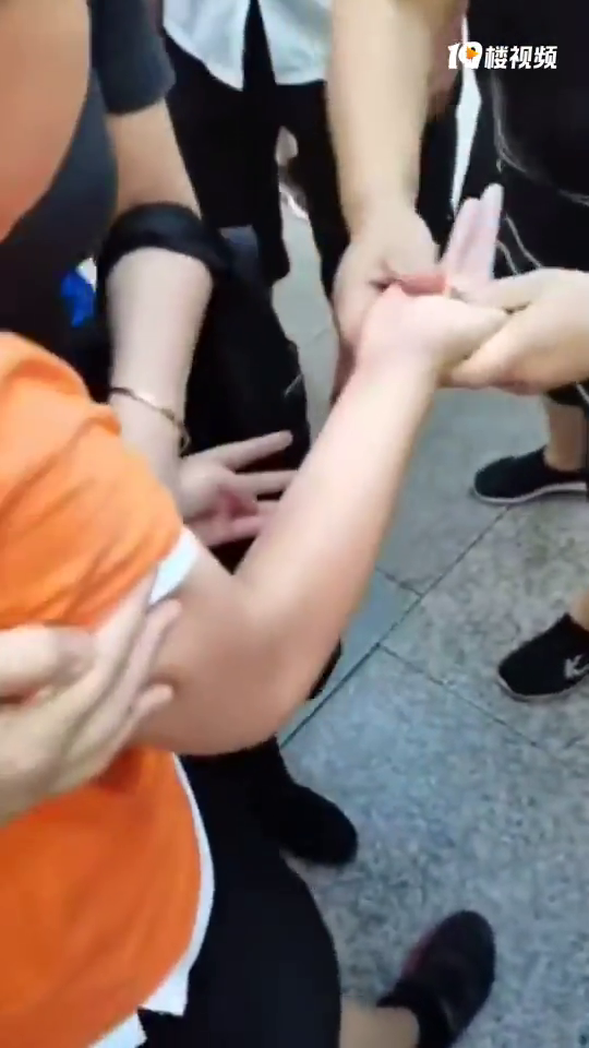 ���Ҿŷ幫԰��һ��̫��ȭ������һ����ë��Ժ��ӳ���