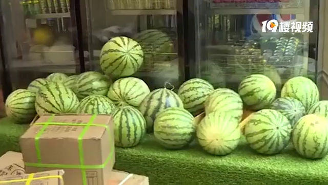 王鹤棣西瓜头造型真的太拼了!如果不动一下愣是看不出来