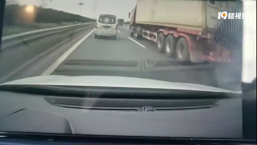 ���ţ���������˲�������������������ʻ�������������