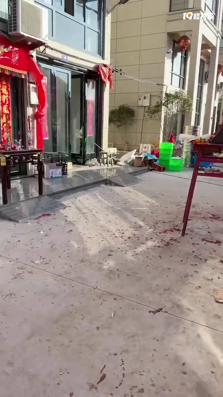 ����̨�ݽ�鶼���������ˣ������û��ʲô������