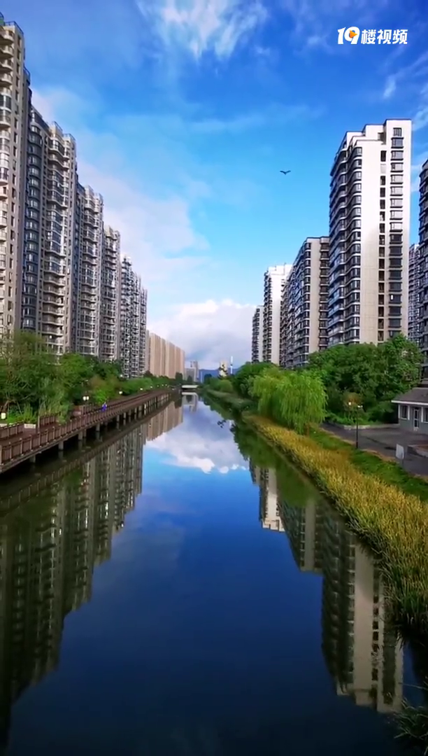 �����ˮǧɽ