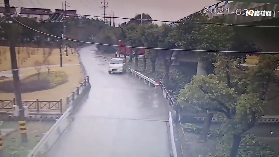 Ϊ��ͼ���㣬��������ˣ������ѵ�¹���������