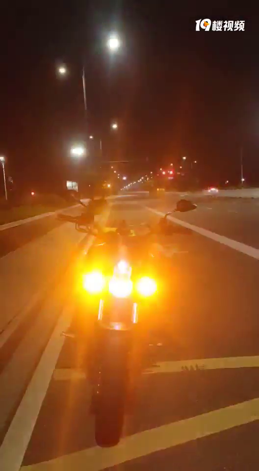 �ճ��ﳵ ��û��Ħ��