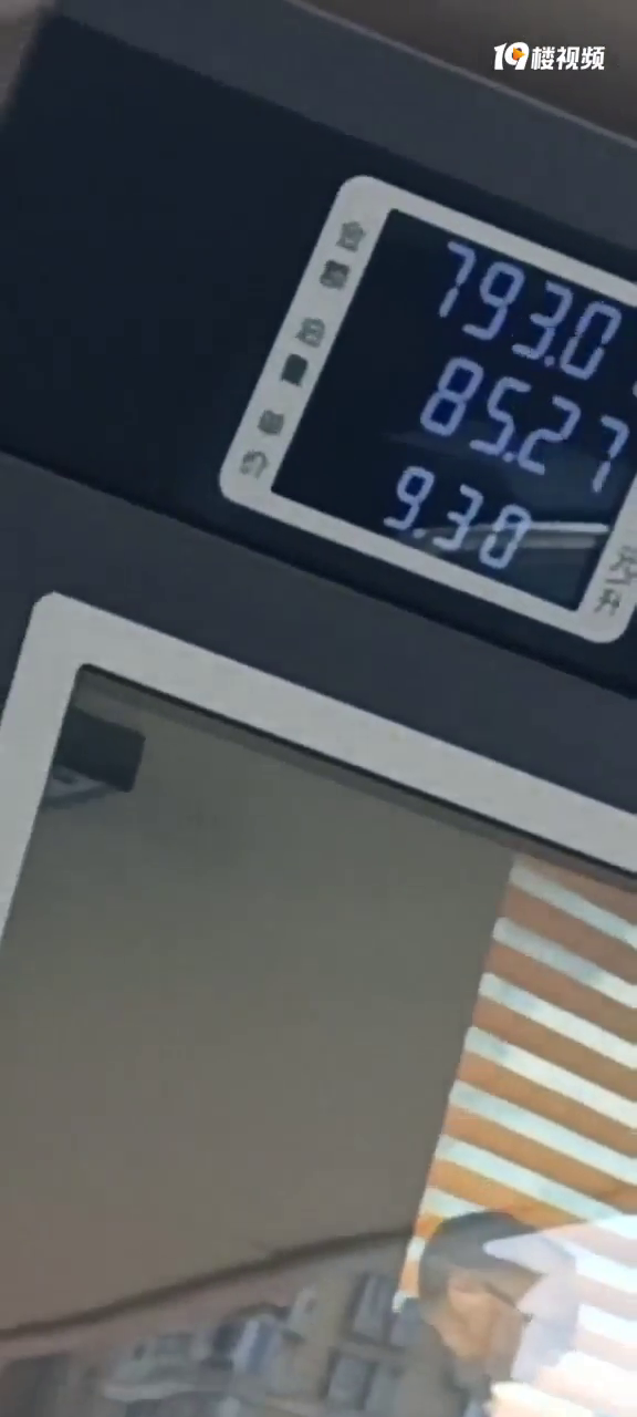 ���������ġ����Ų��������ļ��ͽ�������Ļ�ɪɪ�����ɣ�