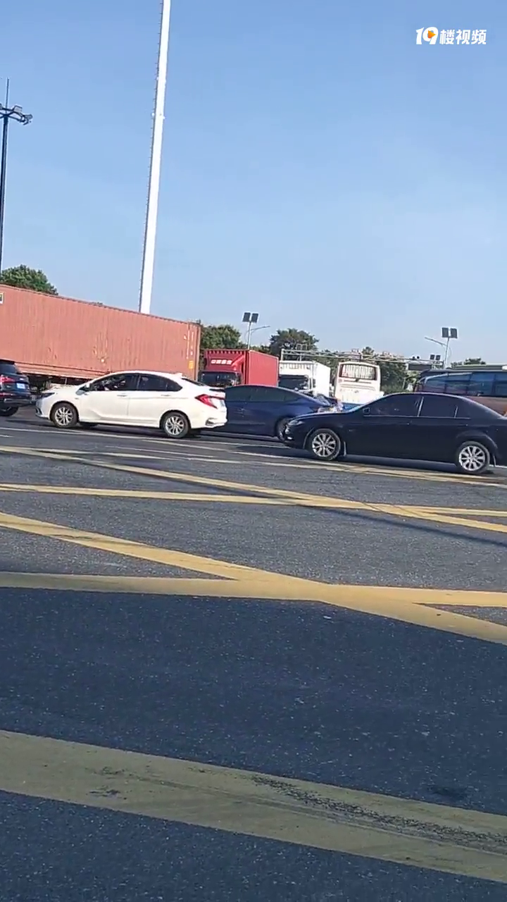 է���ո��ٹ�·��ı��������ˣ��ϸ��ٶ³�һ���࡭