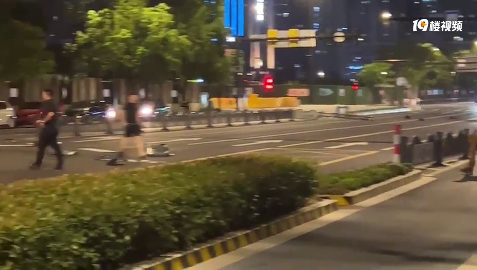 �йش帽�����������������γ�ײ�������º󻹲���ϴ�����