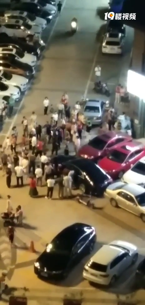 ����ĳͣ�������㳡����蹥ռ������̫ͣ�� �����ǻ������ˣ�