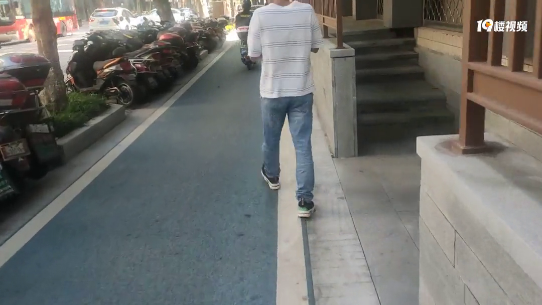 ������·�ǻ�������Ҳ̫խ�˰ɣ��ǻ����������˺����ߣ�