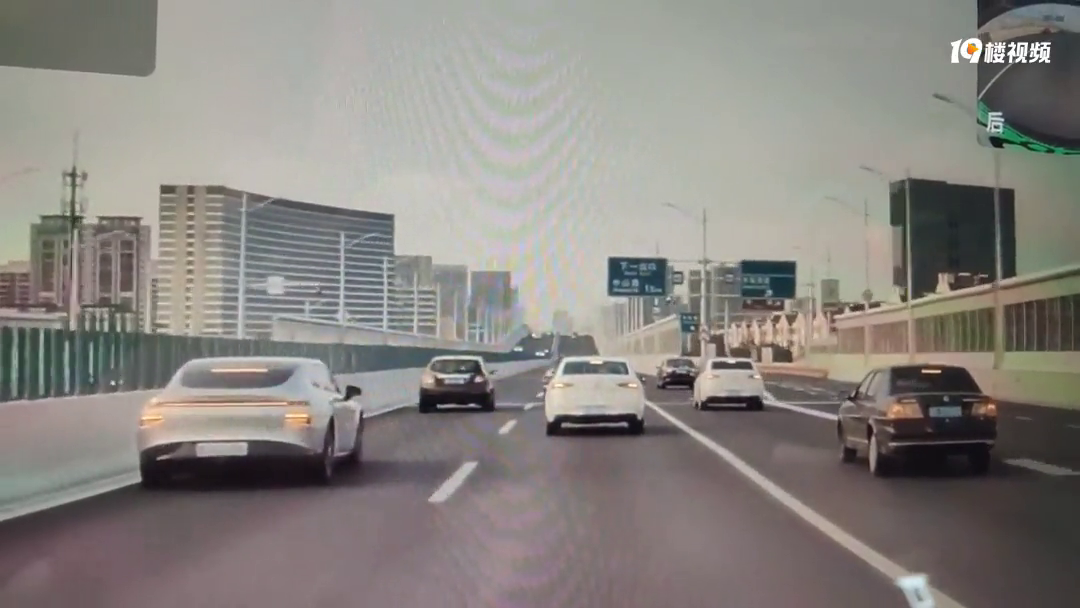 �����ˣ��ڸ߼��Ϻᴩ�ü������� ���ɲ��ס������