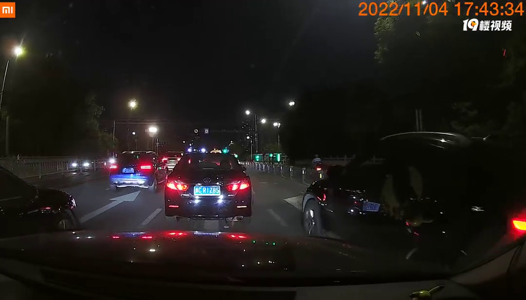 ��ľ������ּ�������Ҷ����Ŷ� ���㼱�£�