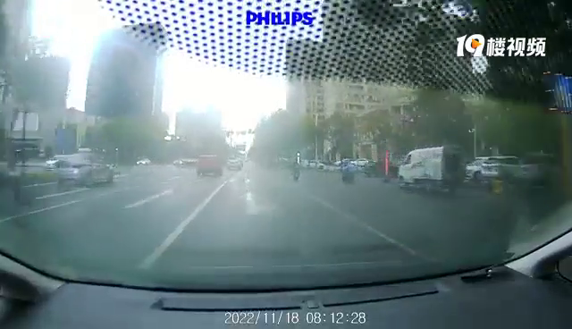 ʵ�ģ���ү�������ӡ�������ɢ�����ᴩ��·���������׷β��