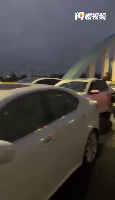 ͩ������10���¹ʣ�����·����