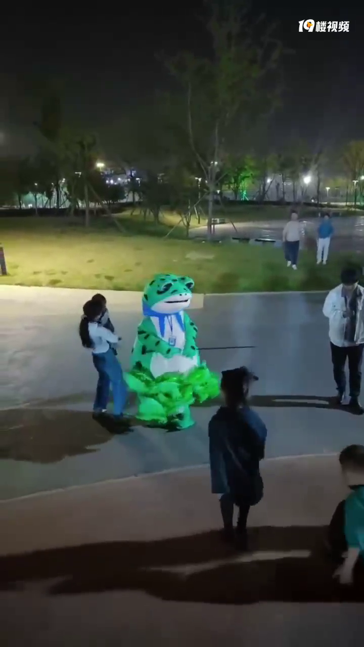 �����ȻҲ�С������ܡ��ˣ��ɿɰ��� ����С�����ǵ�ϲ����