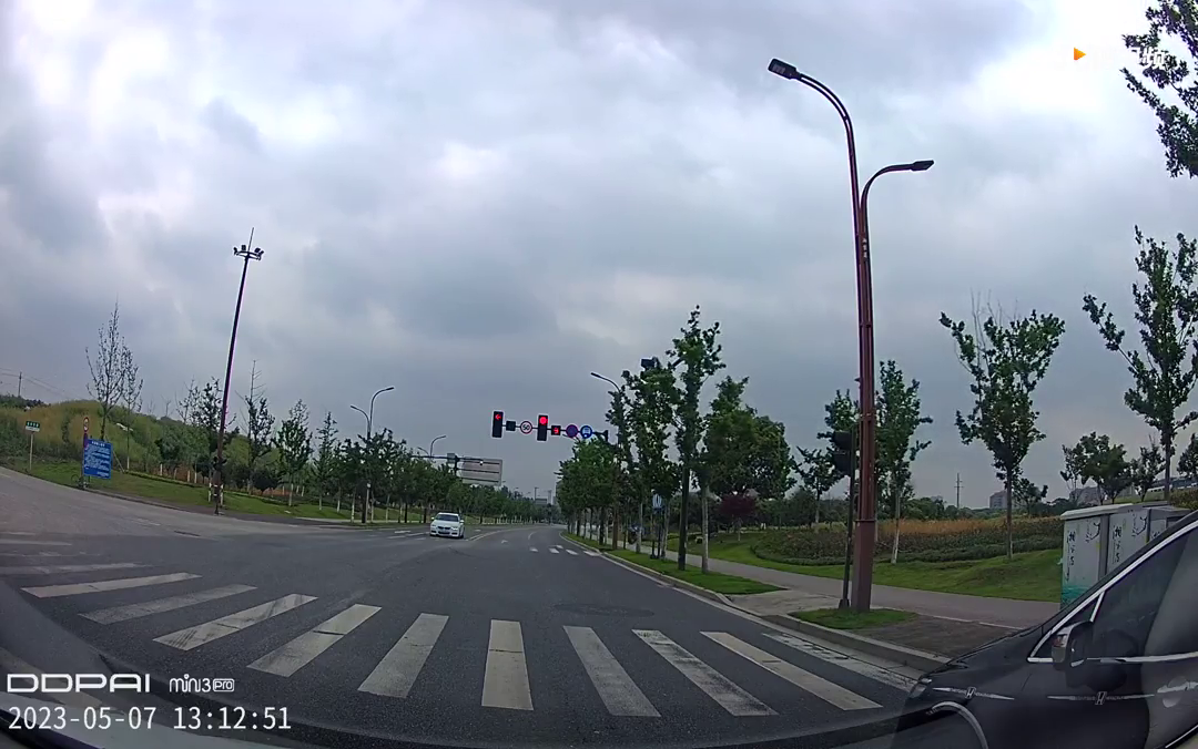 �������ˣ����ײ��һ�����޵ĵ�ƿ������λ���贳����˰ɣ�