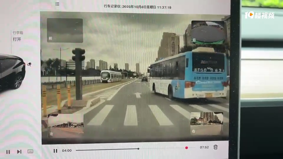 ������ͷҲ��̧�Ĵ���ƣ��Һ͸��ڳ����Ĺ��������̯�ϴ��£�