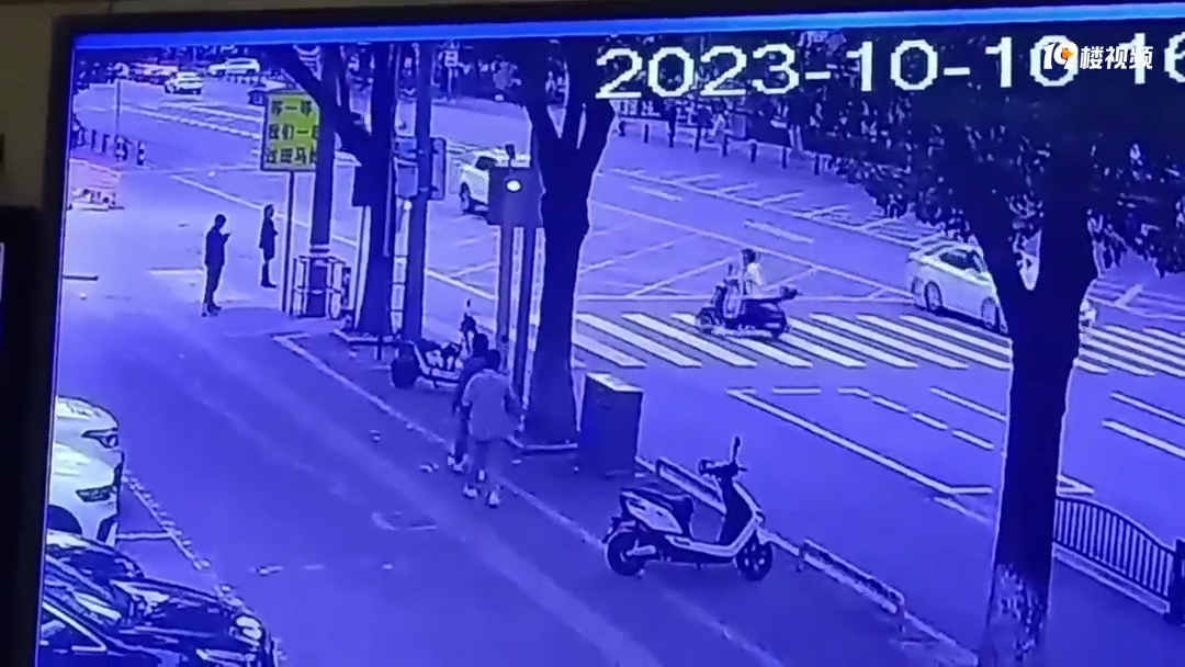 Ħ�г�ûɲס����ײ���˰������ϵĵ綯��������ͷ�������ˡ�