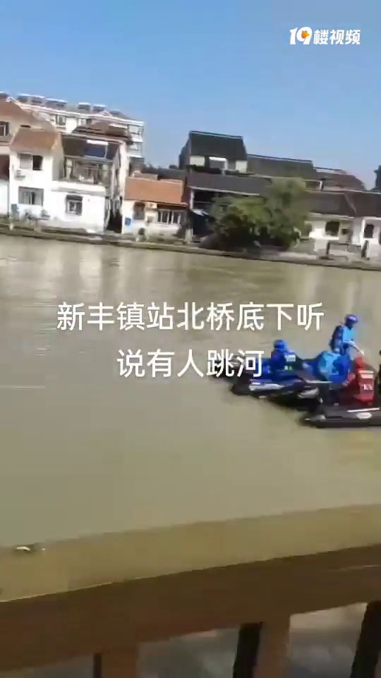 �·�ս����������˵������ˣ��ö���Χ�۴��̣���˵����