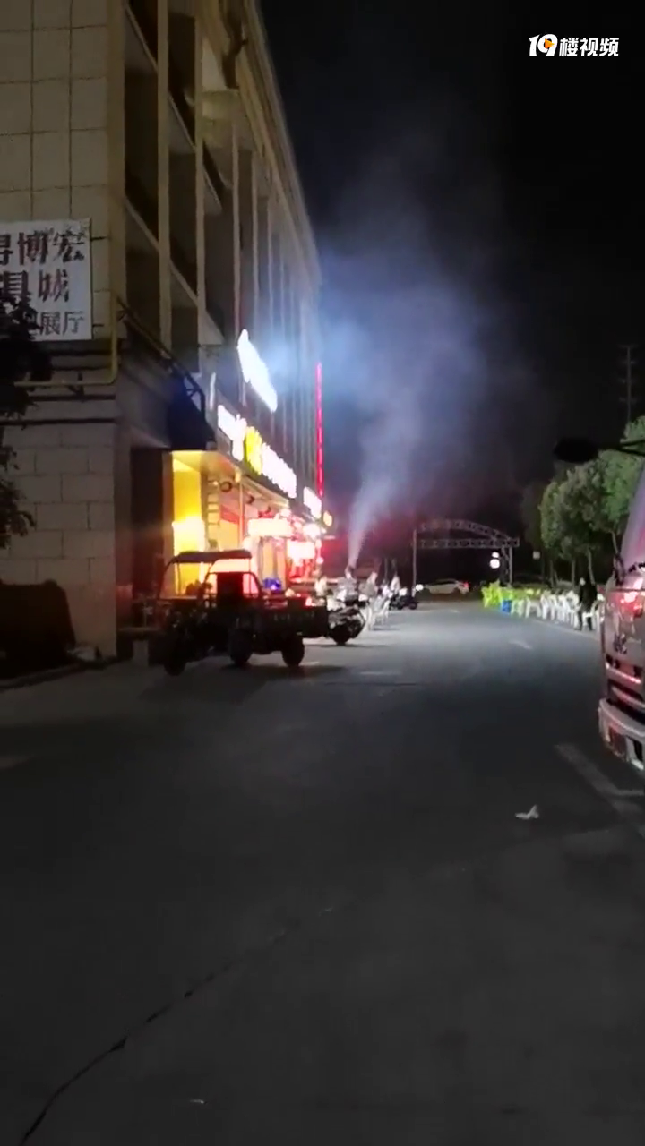 �����ϡ�������������������ȷ��սո�������