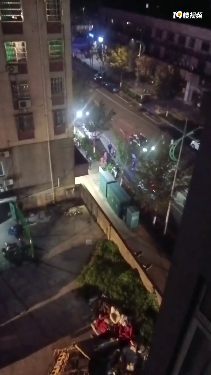 С��¥�µ��տ�������զ�찡���������賿�����Ǻ���