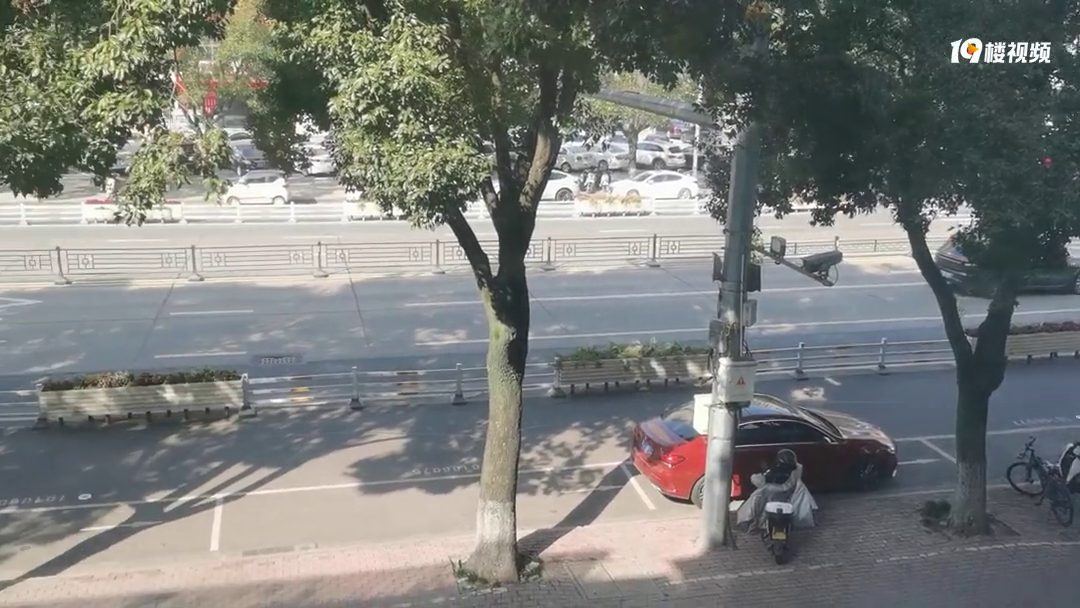 һ����һ����λ������һ��ȴ�ǿ����˷�