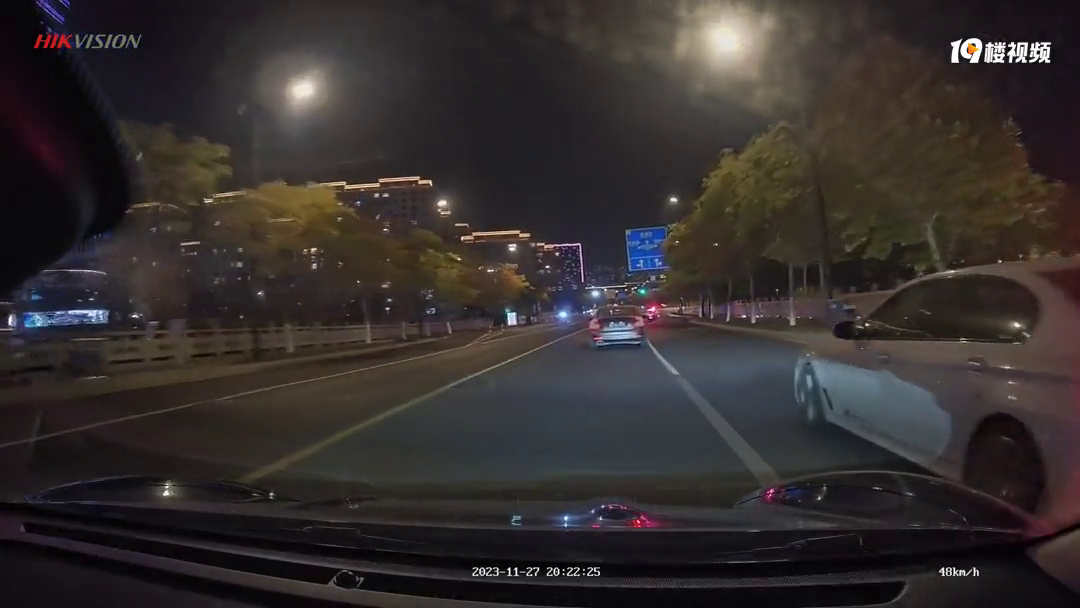 告别交通陋习!数数他都违反了哪些交规?