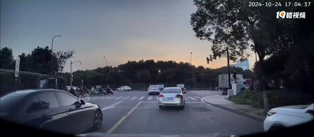 ������������ĵ������ı��۳�������·������ǰɣ�