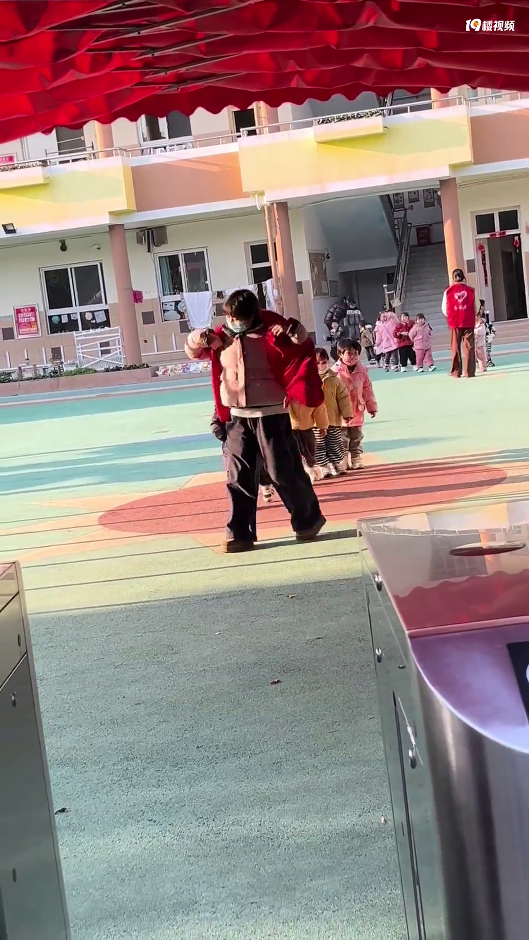 ��һ�����4�����ӻ�����ѧ�������������е����ذ���