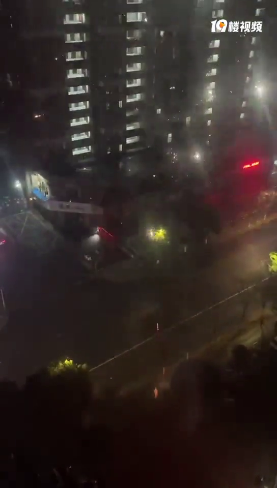 ���˽������ڣ����������������������ڷ��̻���