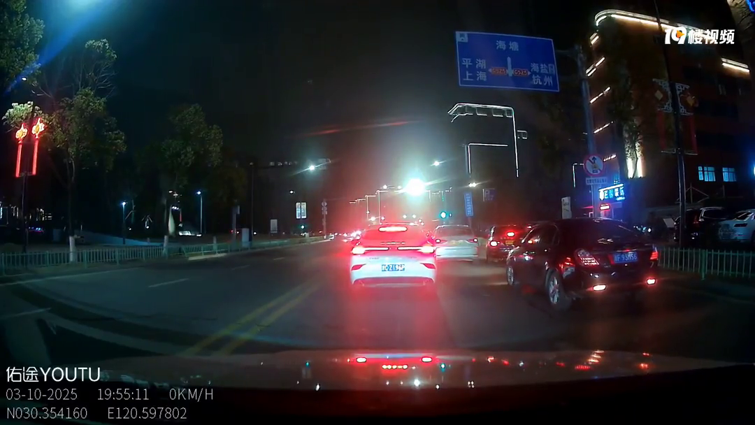 ����Ƶ��������ˡ���Ȼת�������Ӿ����ǰ��裬���Ҿ͡���