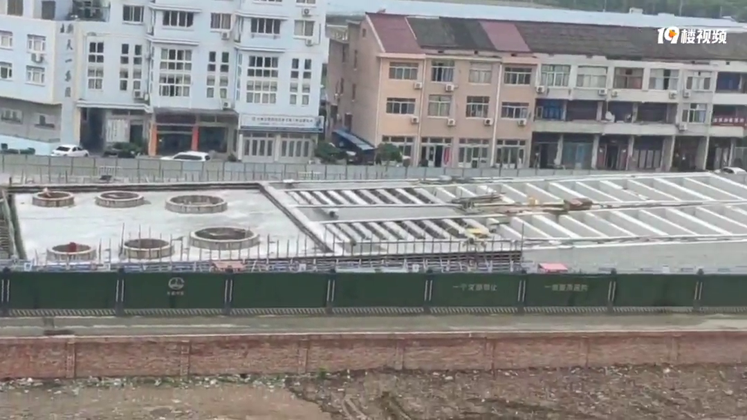 ��������ǰ��������е������