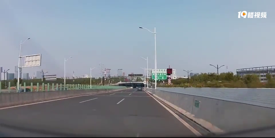 ����Ƶ��ѹ�߿��������дʣ������类��FŮ�������ĵ��ˣ�