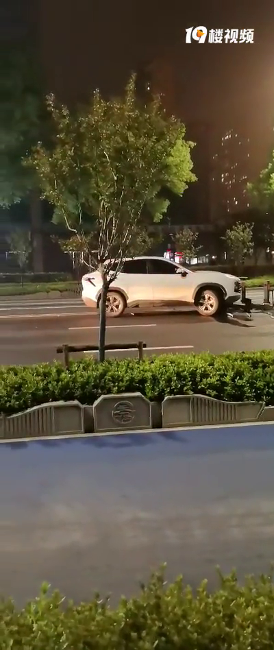 �������������˾Ƽݣ�ײ�������㻹�ܵõ���