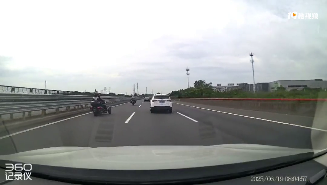 ��������ٻ�������Ħ�г���ʿ�����ڿ쳵�������ú�����