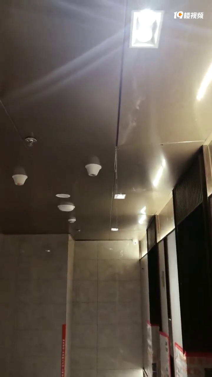 ���Ӷ�û�գ�©ˮ©�꣬�������Ǩ��