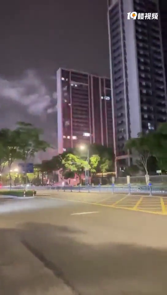 ���˰ɣ����������������ھ�����ȼ���̻����治�³����𣿣�