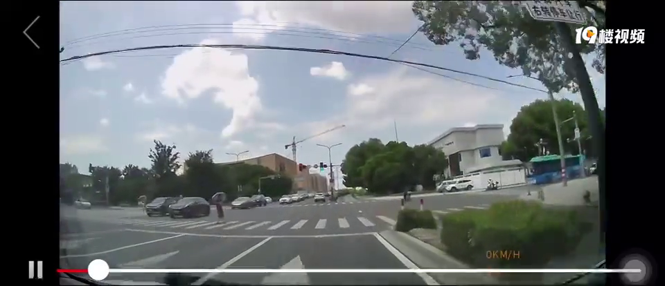 �׳��Ǻ��˰����������֡���·���ߡ�ֱ��ԶԶ��ͣ���ˡ�