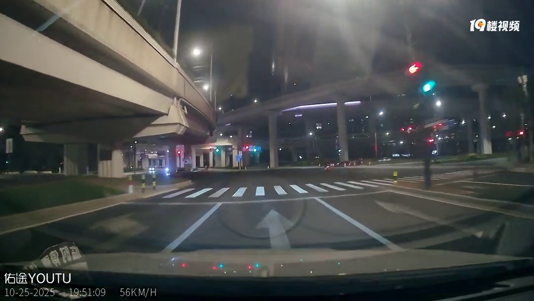 ̫Σ���˰ɡ���������·����ƣ��ǻ���������ƣ�û�˹ܡ���