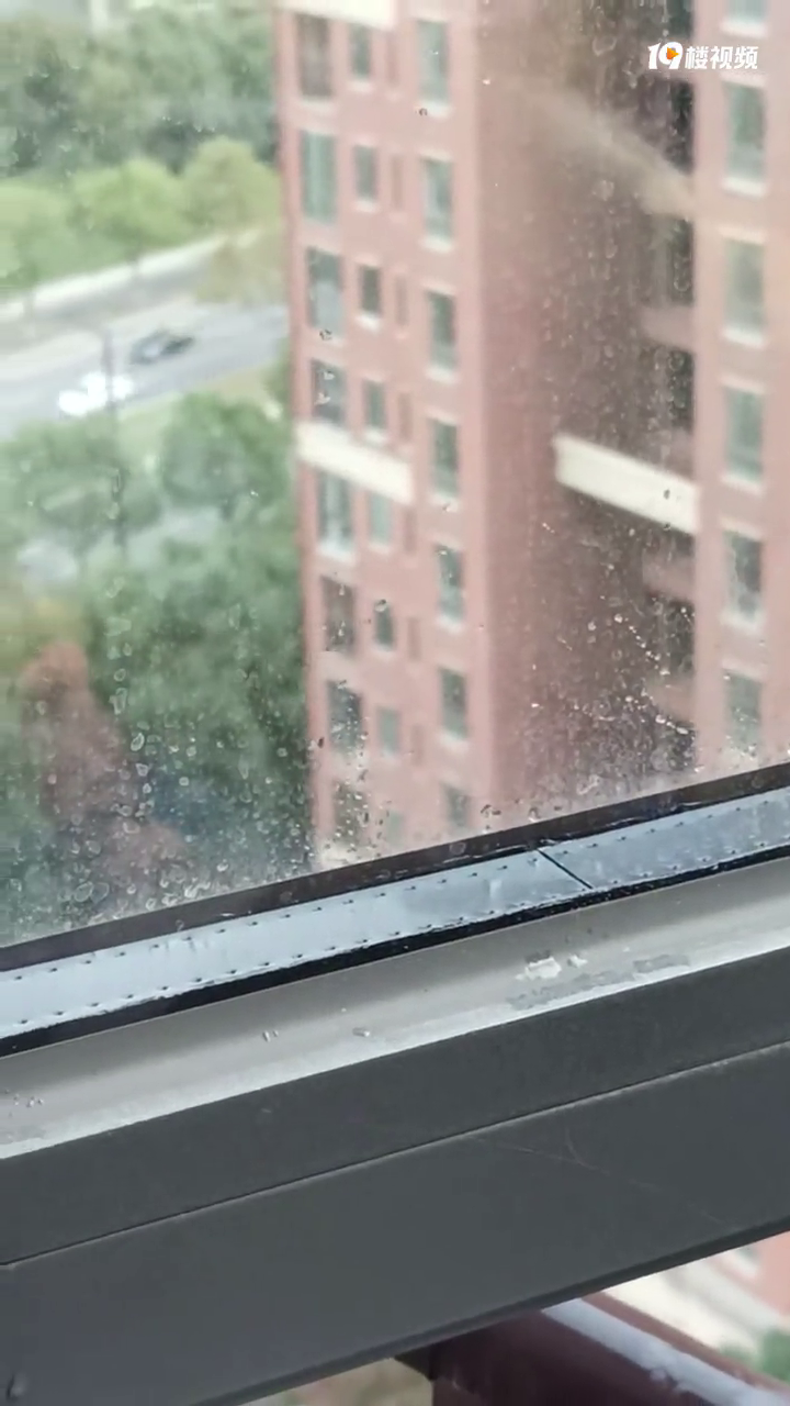 ¥�ϵ���˽�ھӾ�����ʪ�·������棡˵�˺ü��ζ�û�á�զ�죿