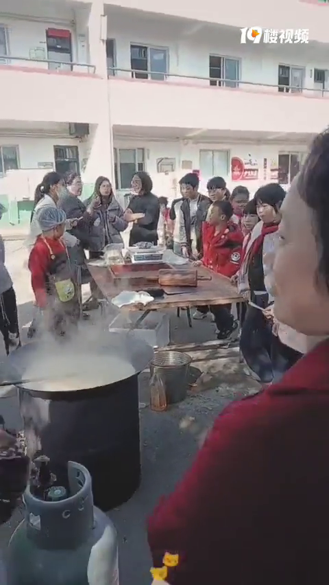 ѧУ��֯�����Ļ��ȥ������ѧ������