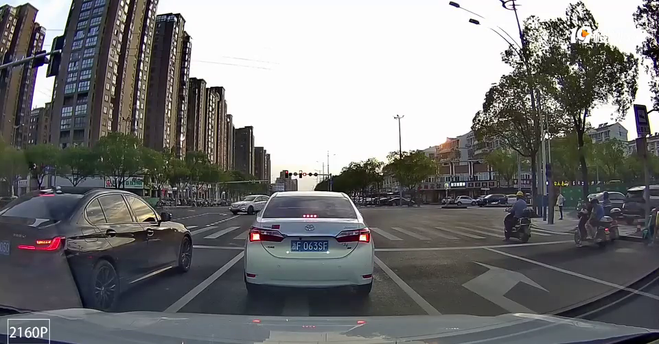 Ϊ����Ϊ���������֣�������������һ���ײ���ˡ�