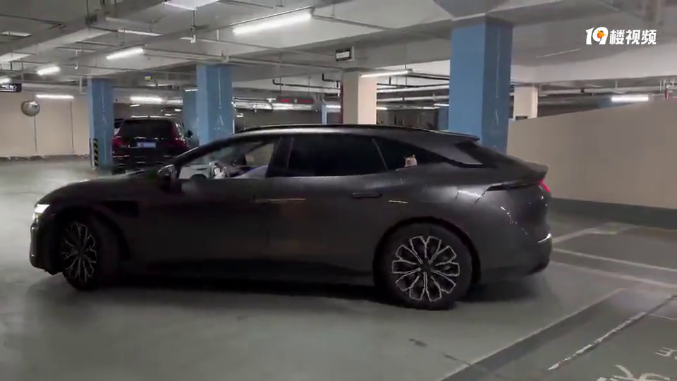 �Ƽ��ı��������ͣ�Ĳ෽ͣ��λ���ڳ����Լ�����ͣ�úܺã�