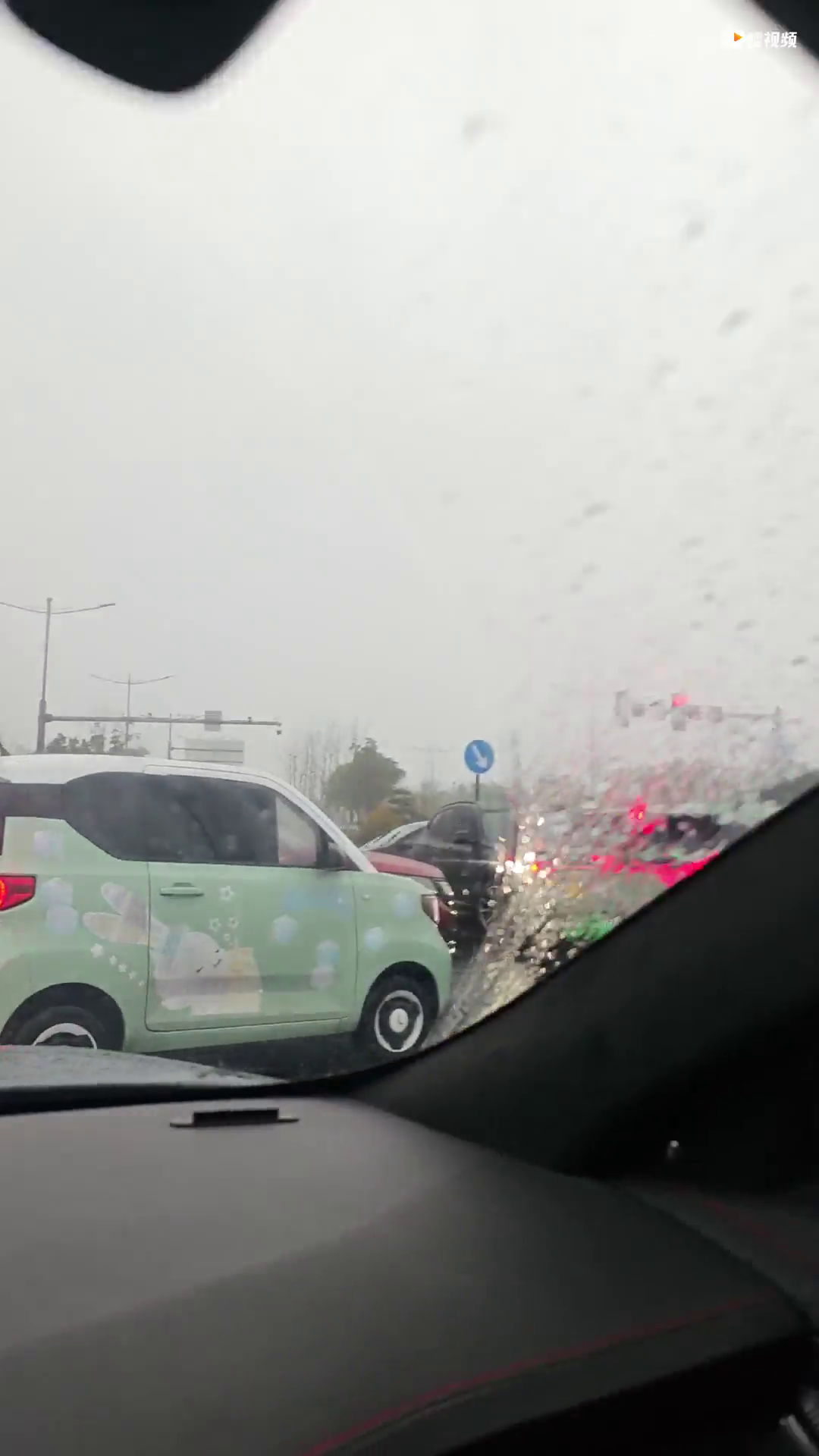 �²�һ���廪�����ſڵĽ�ͨ���³���������һ�㶼�������ˣ�