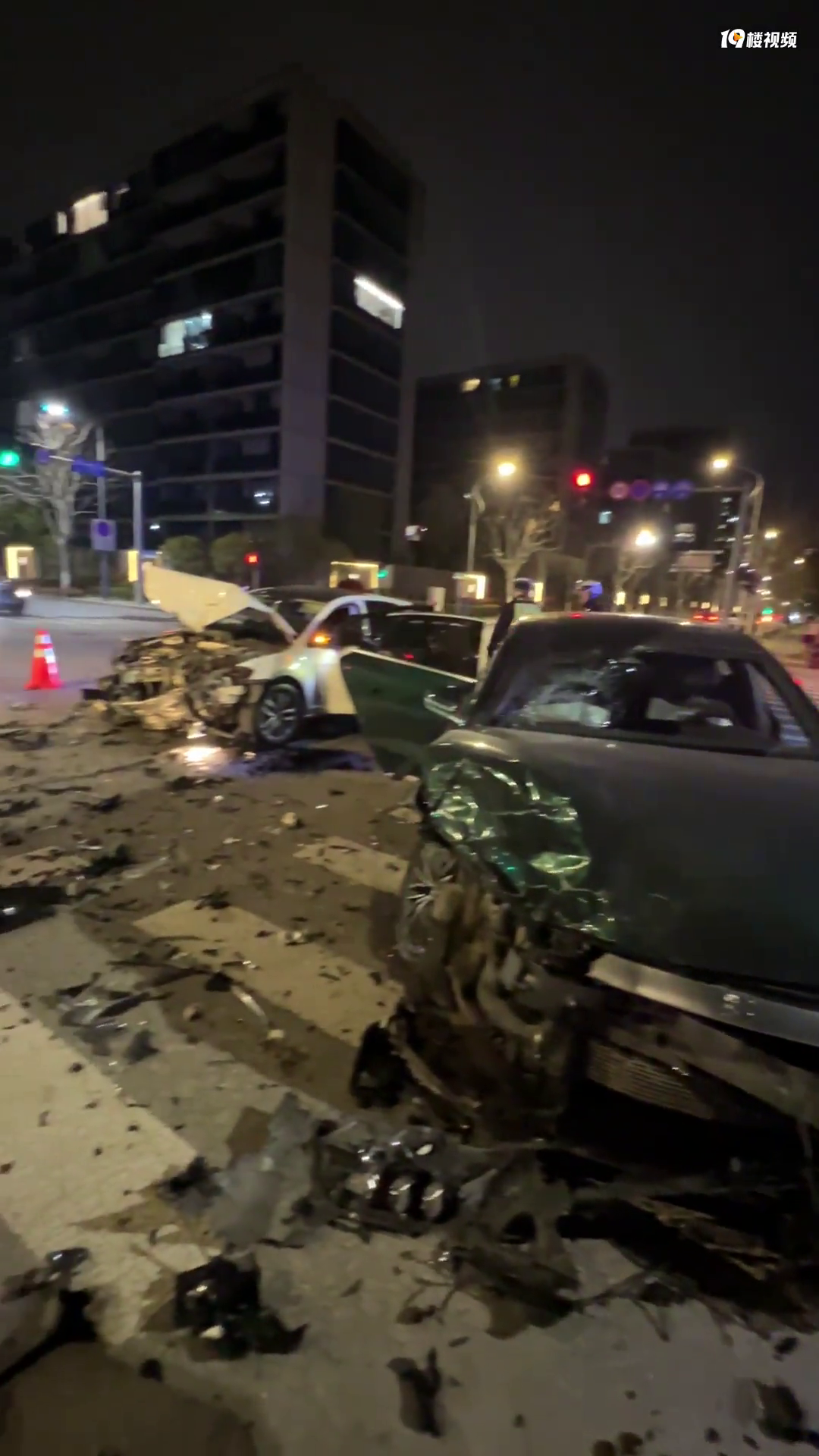 �����ﶼ��ײ����������