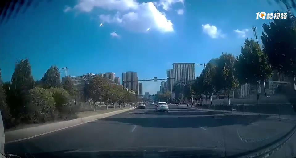 �Ҿ�˵��ɹ�������£���������׳�����ɲͣ+����ƣ�������