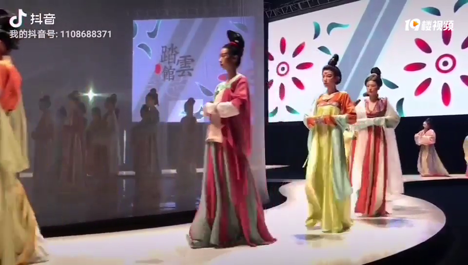 ����һ�������ﲻһ���ĺ���