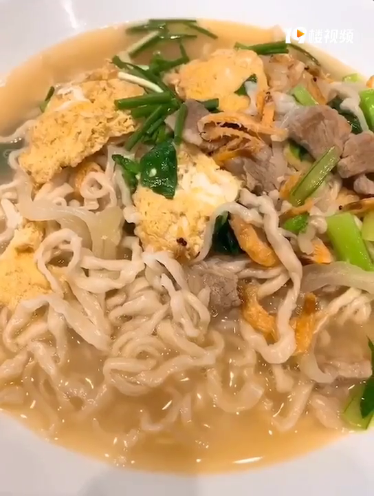 自制碱水面做法:面条爽滑有弹性