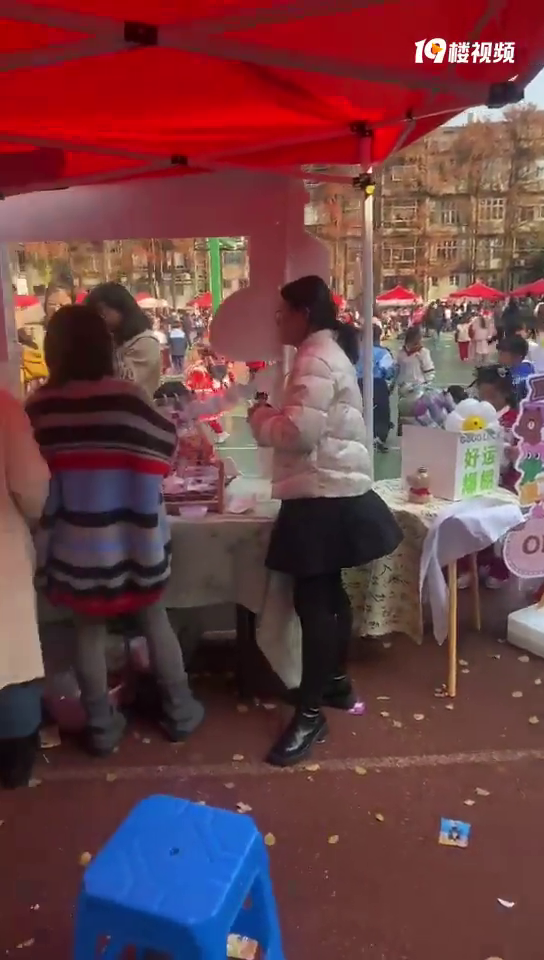 Ԫ���м���С���Ѵ���Ǯȥ����һ����Ӧ�ǰ�ѽǮ���ܴ��Ĳ���