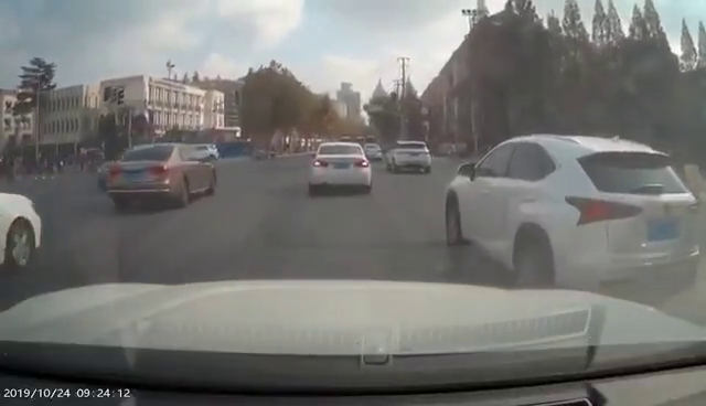 �Ϻ���ɳ��·�������ؽ�ͨ�¹� Ŀǰ���5��19��